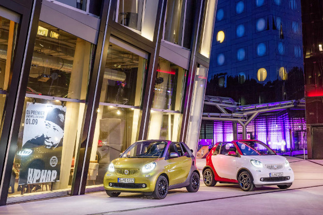 Noul smart fortwo cabrio: Summer in the city