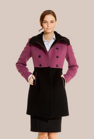 Palton femei roz cu guler negru matlasat din stofa de lana
